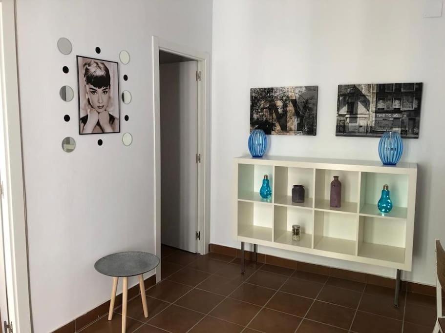 Bonito Apartamento En Calle San Carlos Madrid Luaran gambar
